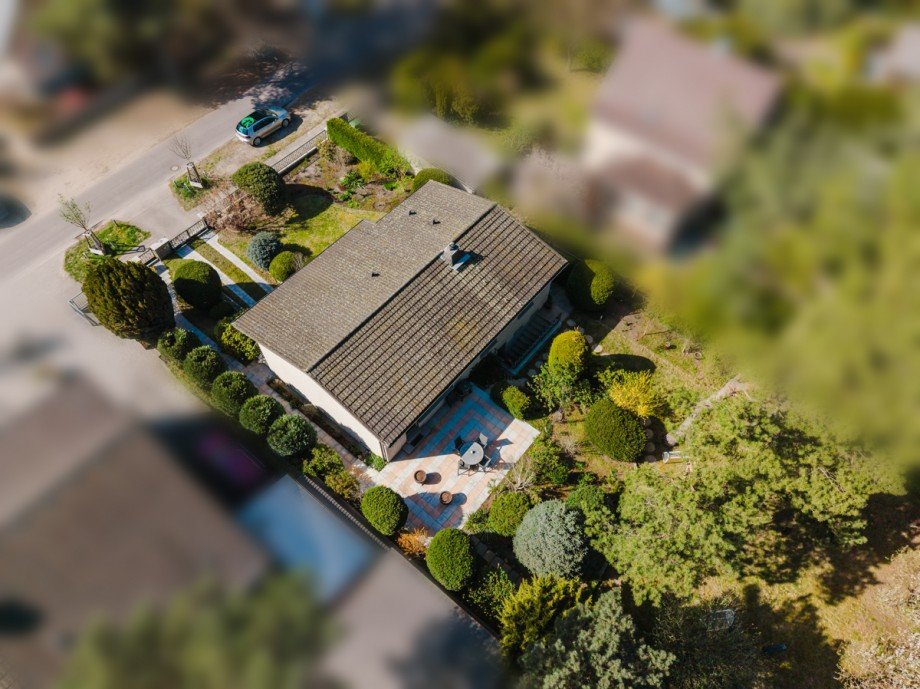 Grundst�ck und Bungalow Einfamilienhaus Berlin / Mahlsdorf