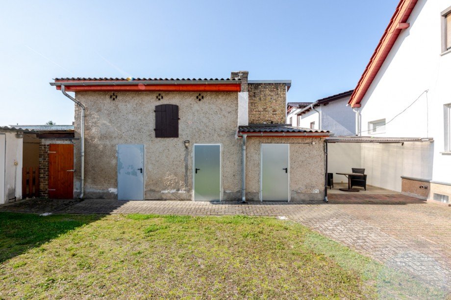 Nebengelass und Terrasse Zweifamilienhaus Finowfurt