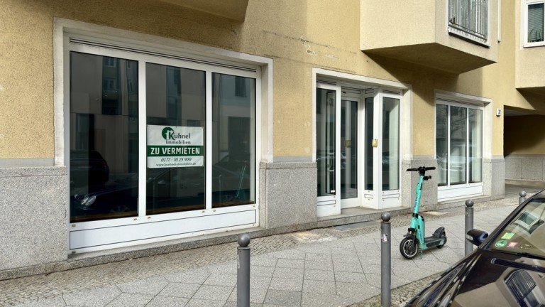Gesch�ft Front links Berlin Ladenlokal Tolles Ladengesch�ft an der Chausseestra�e zu mieten!