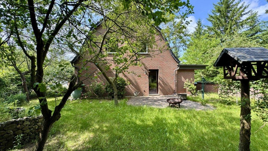 Garten hinten Einfamilienhaus Bad Freienwalde / Neuenhagen
