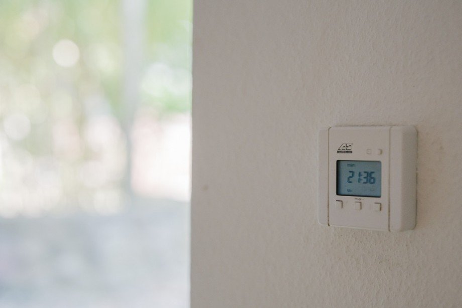 Rollos im Untergeschoss programmierbar Einfamilienhaus Bernau bei Berlin