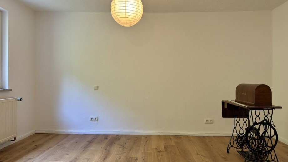 Zimmer 2 N�hmaschine Einfamilienhaus Bad Freienwalde / Neuenhagen