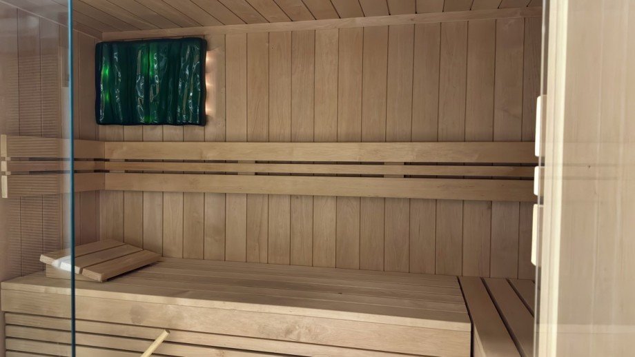 Klafs-Sauna mit Ambientebeleuchtung und Soundeffekten Einfamilienhaus Bernau bei Berlin