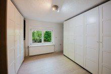helles Zimmer im Untergeschoss Rollenhagen-46: Historisches, saniertes Haus f�r die gro�e Familie in Spitzenlage am Rollberg