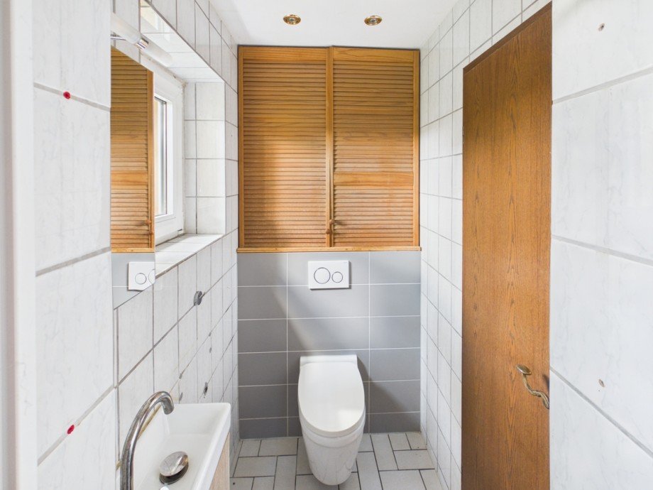 Bad EG plus Dusche Einfamilienhaus Hennigsdorf