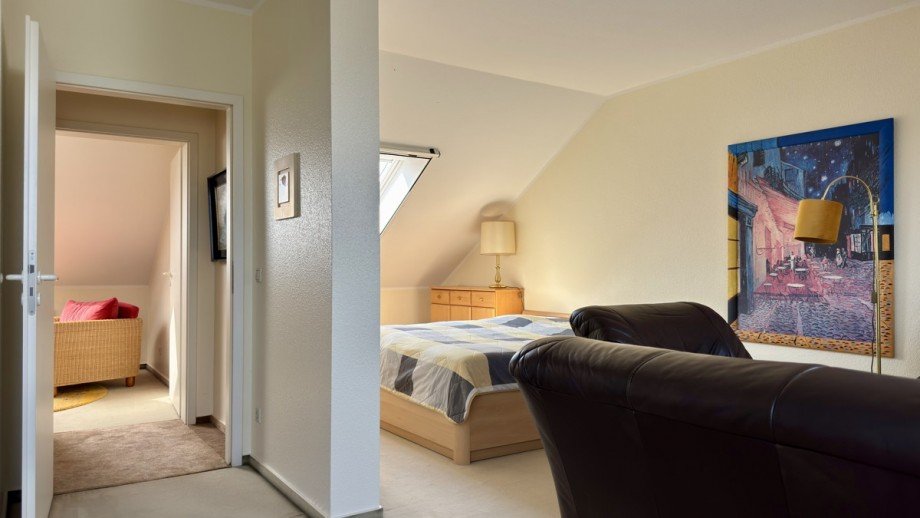 gro�es Zimmer im Dach Einfamilienhaus Bernau bei Berlin
