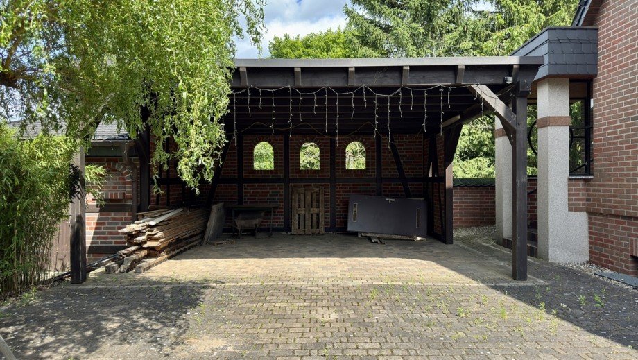Einfahrt und Carport in Fachwerkausf�hrung voll ausgemauert Einfamilienhaus Bad Freienwalde / Neuenhagen