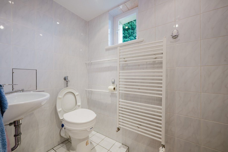 WC mit Waschbecken Einfamilienhaus Panketal