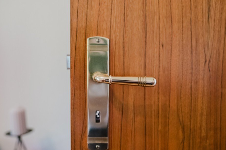 T�rdr�cker in Messing, Detail Einfamilienhaus Berlin / Mahlsdorf