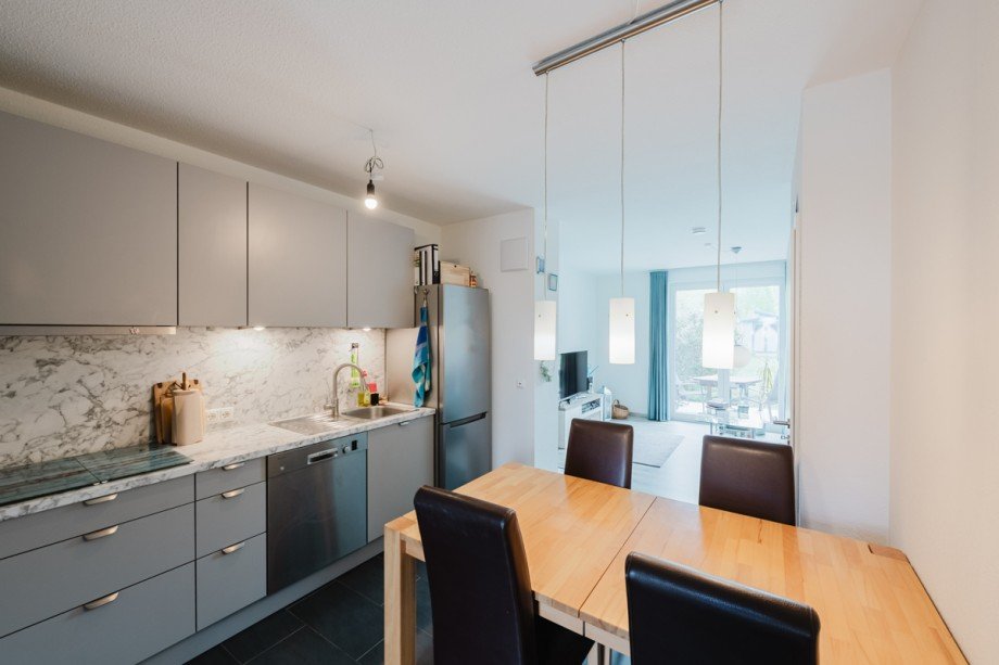 tolle Einbauk�che und Sitzbereich Einfamilienhaus Bernau bei Berlin