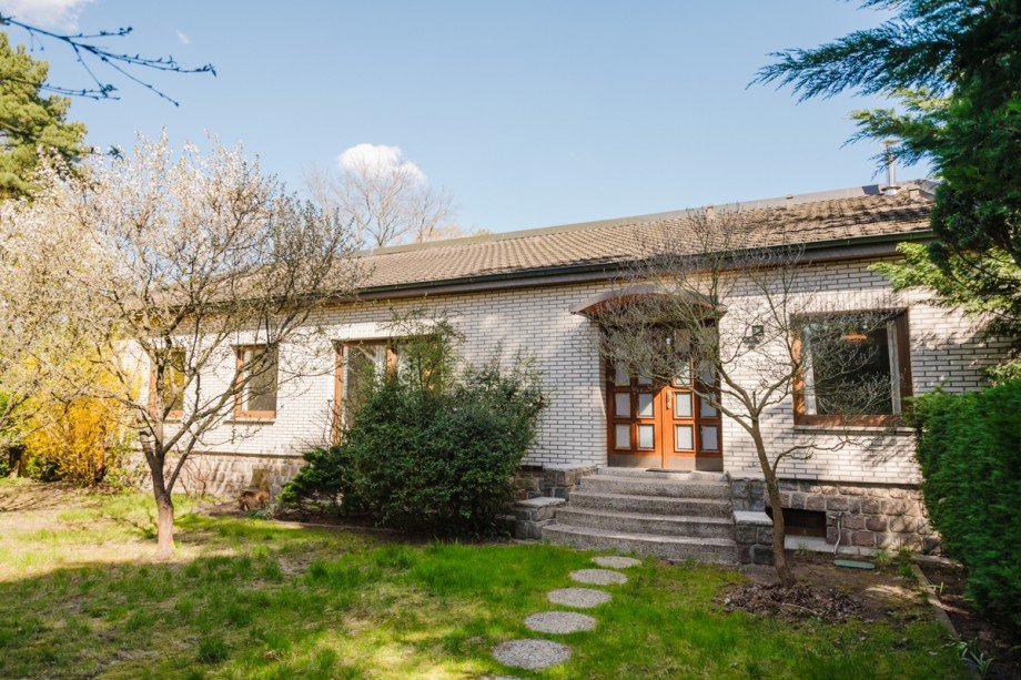G�stehaus Gartenansicht Einfamilienhaus Berlin / Mahlsdorf