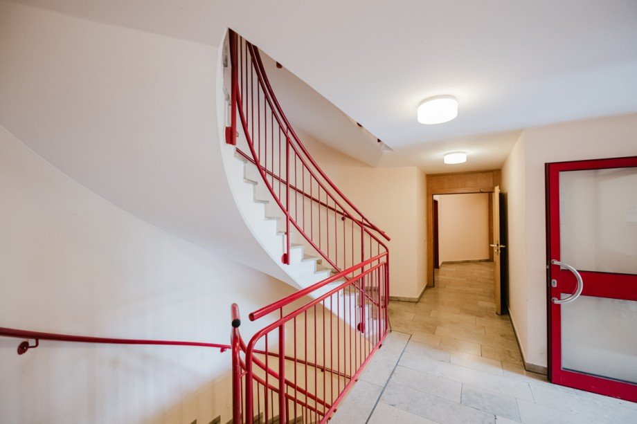 gepflegtes Treppenhaus Etagenwohnung Werneuchen / Seefeld
