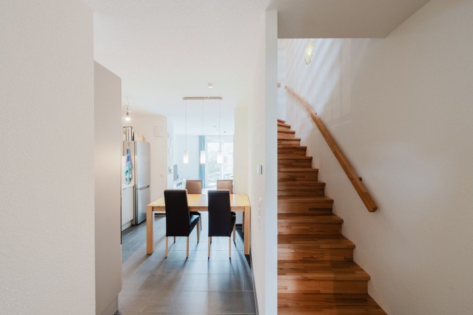 Flur unten, Blick zum Essbereich Einfamilienhaus Bernau bei Berlin